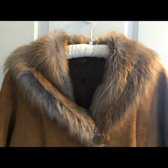 Genuine shearling sheepskin coat. Size large. - Picture 4 of 8